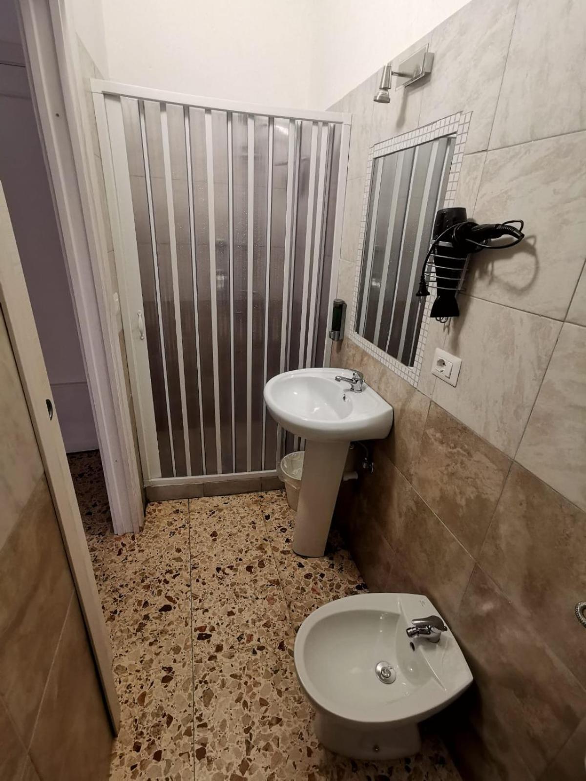 Catania Airport Room Bagno Privato In Camera 外观 照片